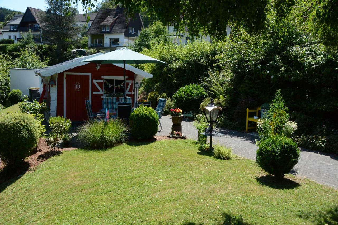 Ferienwohnung Burgblick Bilstein Екстериор снимка
